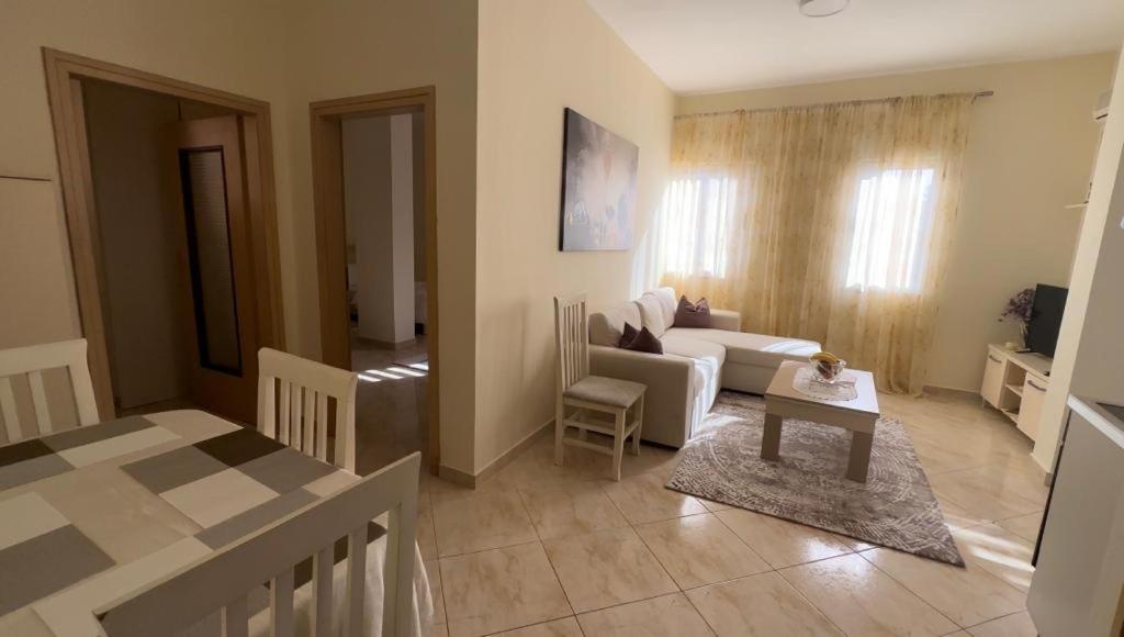 Villa Apartments S&F City Centre Tirana Exterior photo