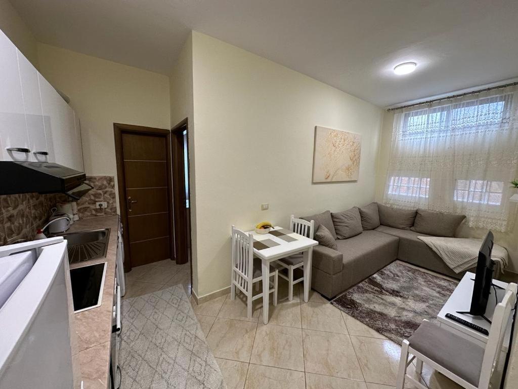 Villa Apartments S&F City Centre Tirana Exterior photo