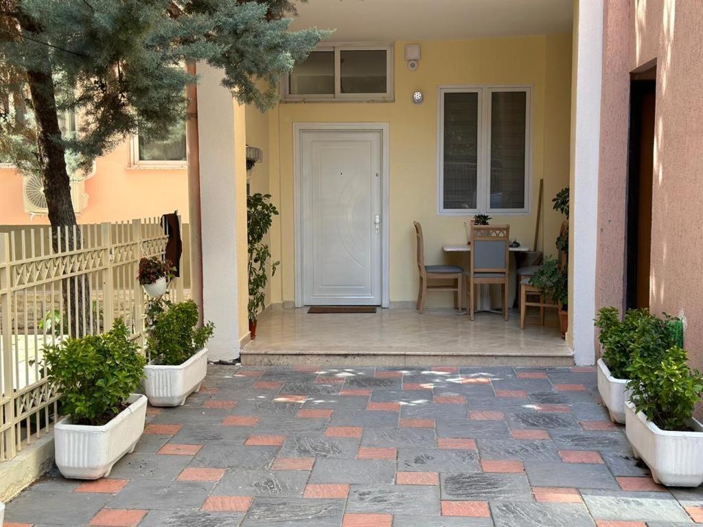 Villa Apartments S&F City Centre Tirana Exterior photo